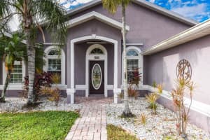 364 NW Emilia Way, Jensen Beach, FL 34957 Sold 05/10/23