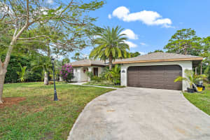 10860 SE Stern Lane, Hobe Sound, FL 33455 Sold 03/13/23