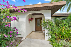10860 SE Stern Lane, Hobe Sound, FL 33455 Sold 03/13/23