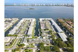 118  Castlewood 129 Drive   129, North Palm Beach, FL 33408 Sold 01/31/23
