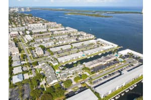 118  Castlewood 129 Drive   129, North Palm Beach, FL 33408 Sold 01/31/23