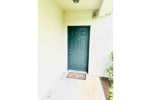116 SW Peacock Boulevard   9-202, Port Saint Lucie, FL 34986 Sold 04/06/23