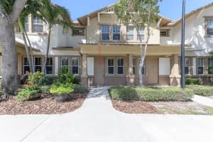 690 Pacific Grove Dr, West Palm Beach, FL 33401, Sold 01/31/23