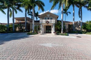 607 Villa Cir, Boynton Beach, FL 33435, Sold 02/16/23