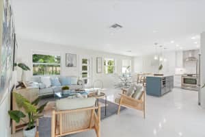 911 SW 27th Terrace, Boynton Beach, FL 33435 Sold 02/21/23