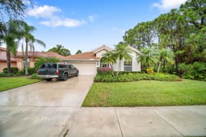 5003 SE Mariner Village Lane, Stuart, FL 34997 Sold 01/12/23