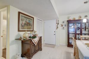 2541  Boundbrook Boulevard   110, West Palm Beach, FL 33406 Sold 02/15/23