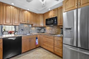 300 Ne 26th Ave #209, Boynton Beach, FL 33435 Sold 02/09/24