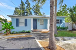 543 NE 3rd Avenue, Delray Beach, FL 33444 Sold 04/05/23