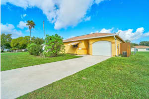 1521 SE Collette Circle, Port Saint Lucie, FL 34952 Sold 06/13/23