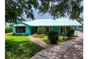 9216 Karin Street, Hobe Sound, Florida 33455