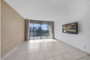 20  Royal Palm Way   5050, Boca Raton, FL 33432 Sold 04/26/23