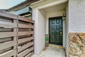 119  Beaumont Lane, Palm Beach Gardens, FL 33410 Sold 05/19/23