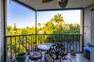 890 N Federal Hwy, Lantana, FL 33462, Sold 03/03/23