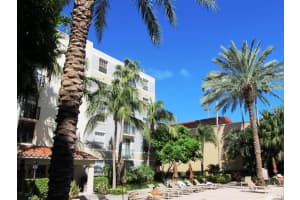 720 S Sapodilla Avenue 105 West Palm Beach, FL 33401 Sold 05/12/23