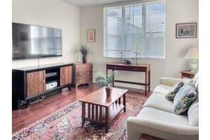 720 S Sapodilla Avenue 105 West Palm Beach, FL 33401 Sold 05/12/23