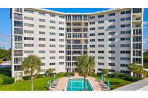 86 Macfarlane Drive 7e Delray Beach, FL 33483 Sold 05/08/23