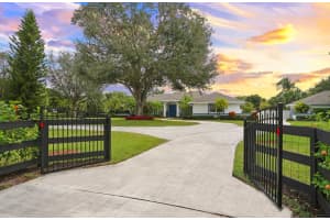 1381 Clydesdale Avenue Wellington, FL 33414 Sold 05/01/23