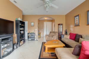 6081 Seminole Gardens Circle Palm Beach Gardens, FL 33418 Sold 02/01/23