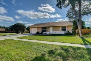 4700 Carthage Circle S Lake Worth, FL 33463 Sold 04/17/23