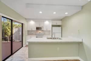 594  Green Springs Place West Palm Beach, FL 33409 Sold 02/27/23