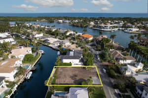 561  Golden Harbour Drive, Boca Raton, FL 33432 Sold 07/29/24