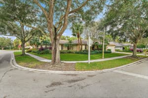 6701 Winding Lake Dr, Jupiter, FL 33458, Sold 01/24/23