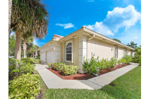 6861 Se Warwick Lane Stuart, FL 34997 Sold 02/03/23