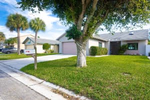 5645 Strawberry Lakes Circle Lake Worth, FL 33463 Sold 03/07/23