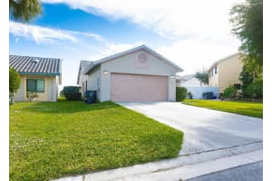 5645 Strawberry Lakes Circle Lake Worth, FL 33463 Sold 03/07/23