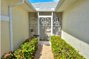 6202 Alexandria Circle Fort Pierce, FL 34982 Sold 05/18/23