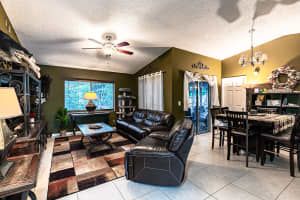 435 25th Ave SW, Vero Beach, FL 32962, Sold 03/07/23