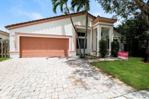 10651 SW 14th Ct, Davie, FL 33324, Sold 04/06/23