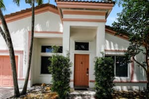 10651 SW 14th Ct, Davie, FL 33324, Sold 04/06/23