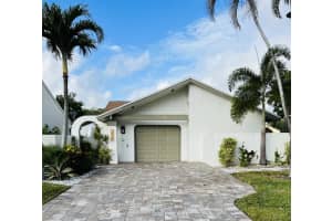 900 Nw 21st Way, Delray Beach, Fl 33445 Delray Beach, FL 33445 Sold 02/13/23
