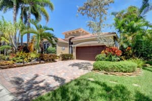 1926 Via Castello Wellington, FL 33411 Sold 05/31/23