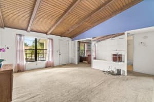 1  Via De Casas Sur    202 Boynton Beach, FL 33426 Sold 03/24/23