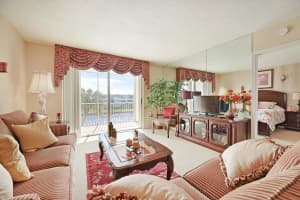 100 Paradise Harbour Boulevard 311 North Palm Beach, FL 33408 Sold 07/17/23