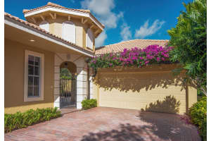 150  Via Castilla Jupiter, FL 33458 Sold 05/19/23