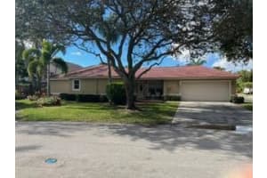 12230  Dartmoor Drive, Wellington, FL 33414 Sold 09/18/23