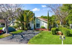 4215 Palm Forest Drive S Delray Beach, FL 33445 Sold 03/03/23