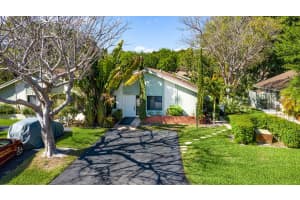 4215 Palm Forest Drive S Delray Beach, FL 33445 Sold 03/03/23