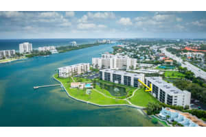 300 Intracoastal Pl, Jupiter, FL 33469, Sold 02/15/23
