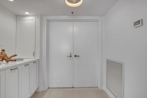 5200 N Ocean Drive   803, Singer Island, FL 33404 Sold 06/01/23