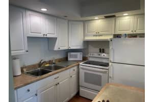 460 Horizon W, Boynton Beach, FL 33435, Sold 04/11/23