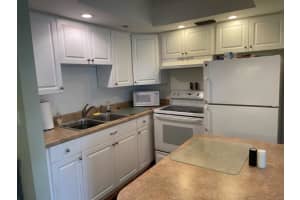 460 Horizon W, Boynton Beach, FL 33435, Sold 04/11/23