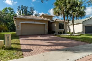 182 Seminole Lakes Dr, Royal Palm Beach, FL 33411, Sold 02/23/23