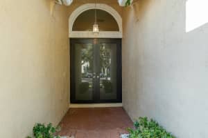 182 Seminole Lakes Dr, Royal Palm Beach, FL 33411, Sold 02/23/23