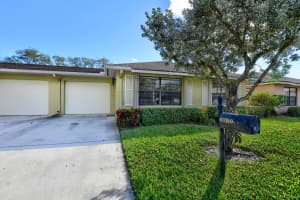 9760 Parkinsonia Tree Trail B Boynton Beach, FL 33436 Sold 03/15/23