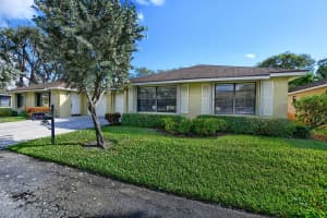 9760 Parkinsonia Tree Trail B Boynton Beach, FL 33436 Sold 03/15/23
